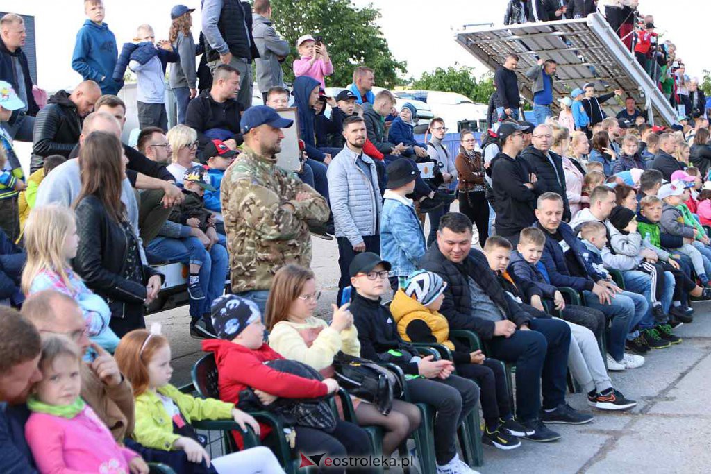 Kaskaderzy z grupy Choloupka dali szałowy pokaz w Ostrołęce [29.05.2022] - zdjęcie #16 - eOstroleka.pl