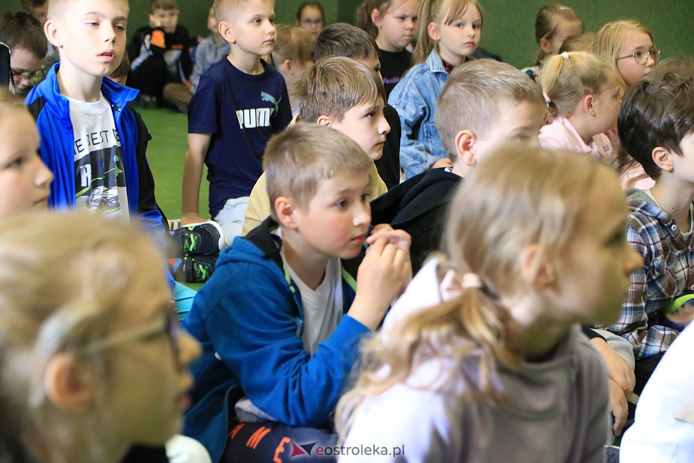 Promyki Dziesiątki - spektakl Ważne co w środku [31.05.2022] - zdjęcie #40 - eOstroleka.pl