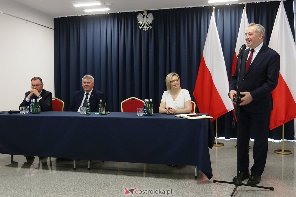 Wręczenie rządowych promes na inwestycje [31.05.2022] - zdjęcie #24 - eOstroleka.pl