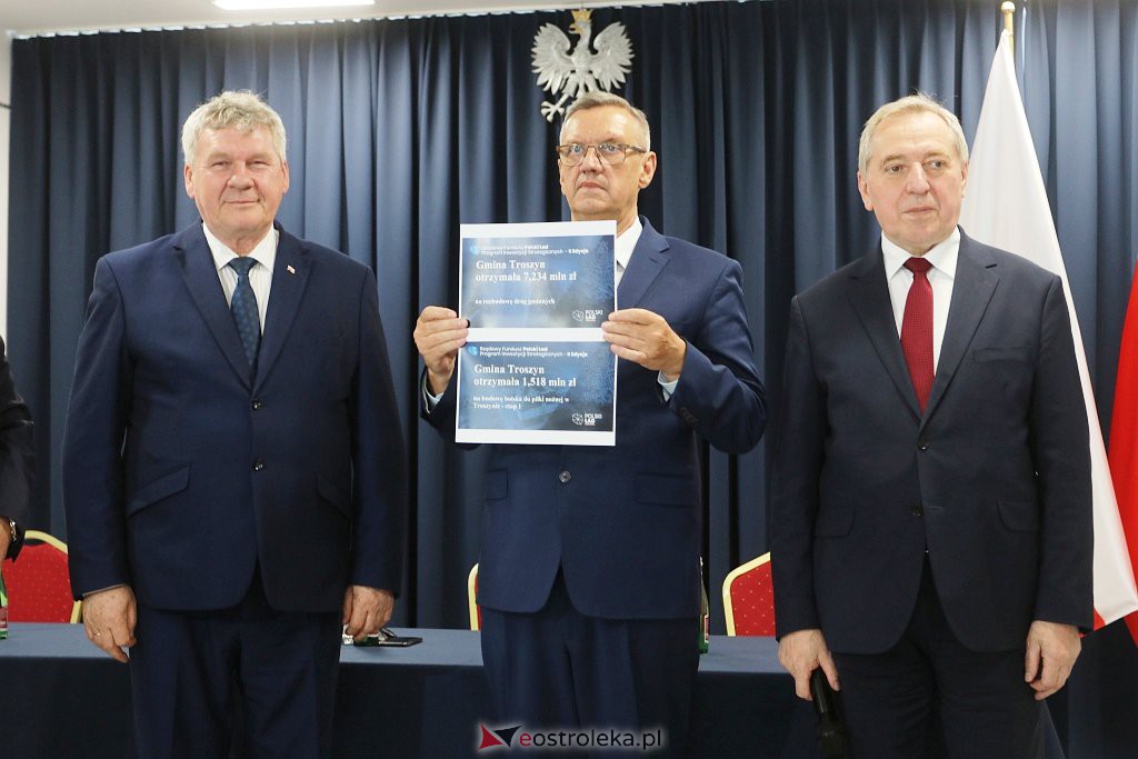 Wręczenie rządowych promes na inwestycje [31.05.2022] - zdjęcie #20 - eOstroleka.pl