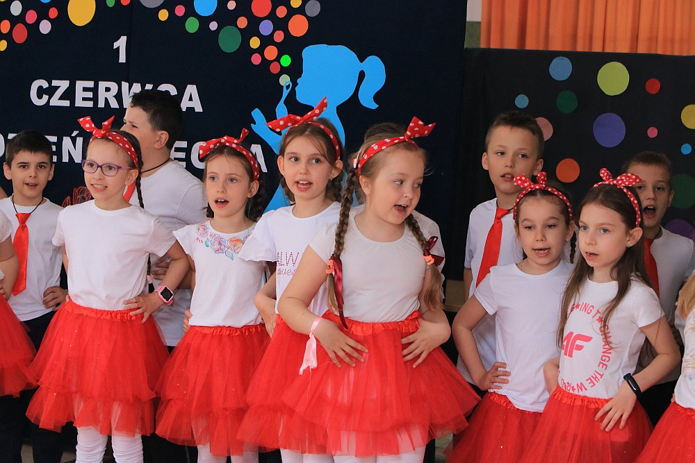 Dzień Dziecka w Szkole Podstawowej nr 5 [01.06.2022] - zdjęcie #33 - eOstroleka.pl