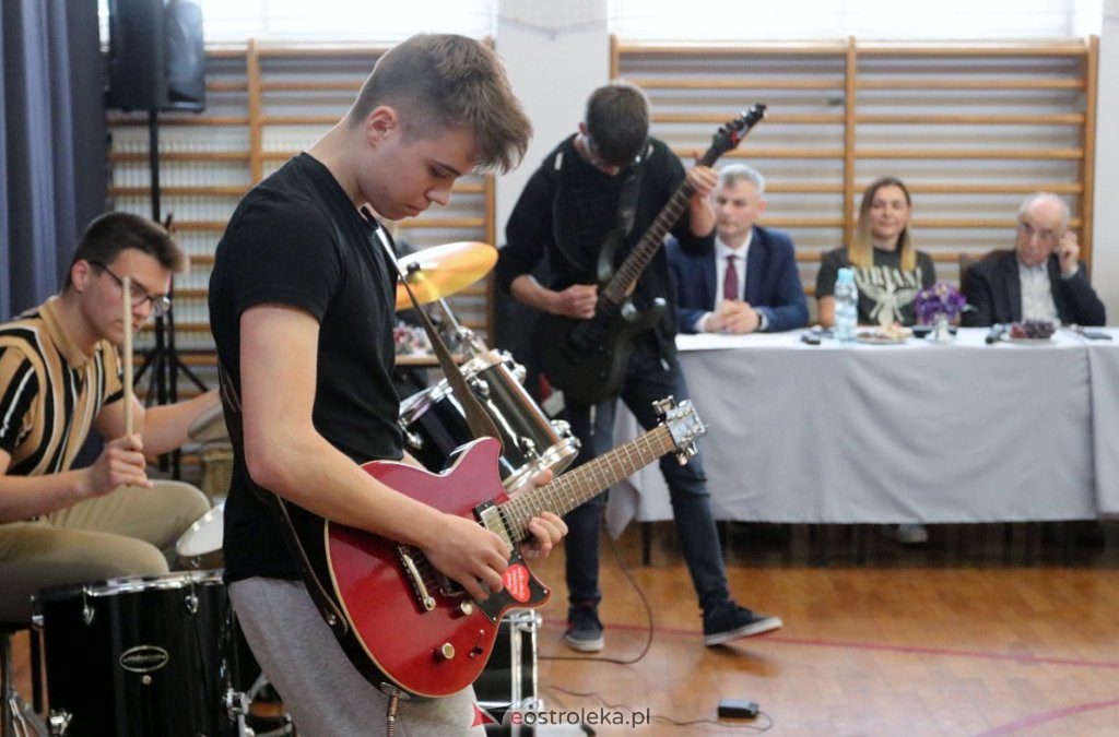 II LO w Ostrołęce ma talent [01.06.2022] - zdjęcie #14 - eOstroleka.pl