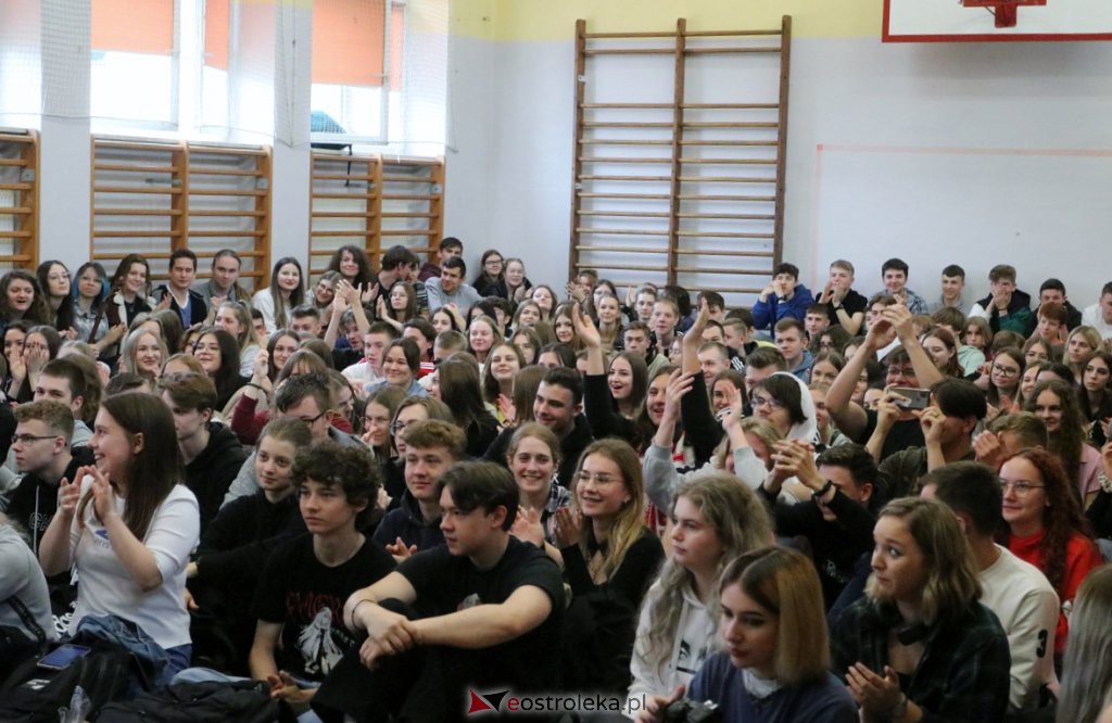II LO w Ostrołęce ma talent [01.06.2022] - zdjęcie #11 - eOstroleka.pl