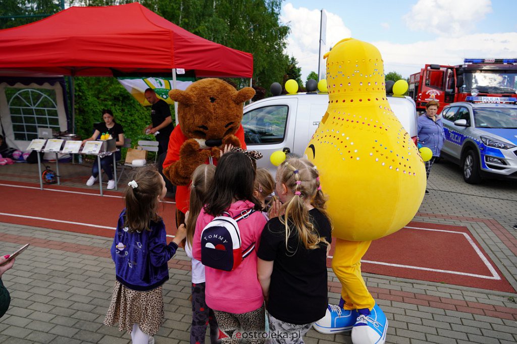Dzień dziecka na sportowo w Olszewie-Borkach [1.06.2022] - zdjęcie #20 - eOstroleka.pl