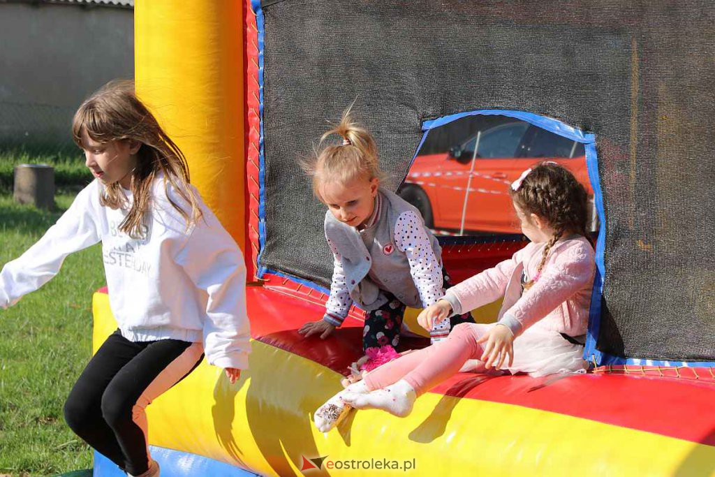 Festyn “Seniorzy dzieciom” w Durlasach [01.06.2022] - zdjęcie #30 - eOstroleka.pl