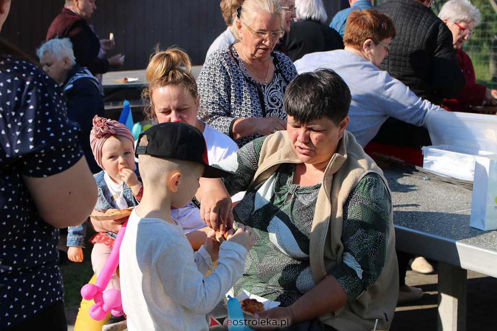 Festyn “Seniorzy dzieciom” w Durlasach [01.06.2022] - zdjęcie #39 - eOstroleka.pl