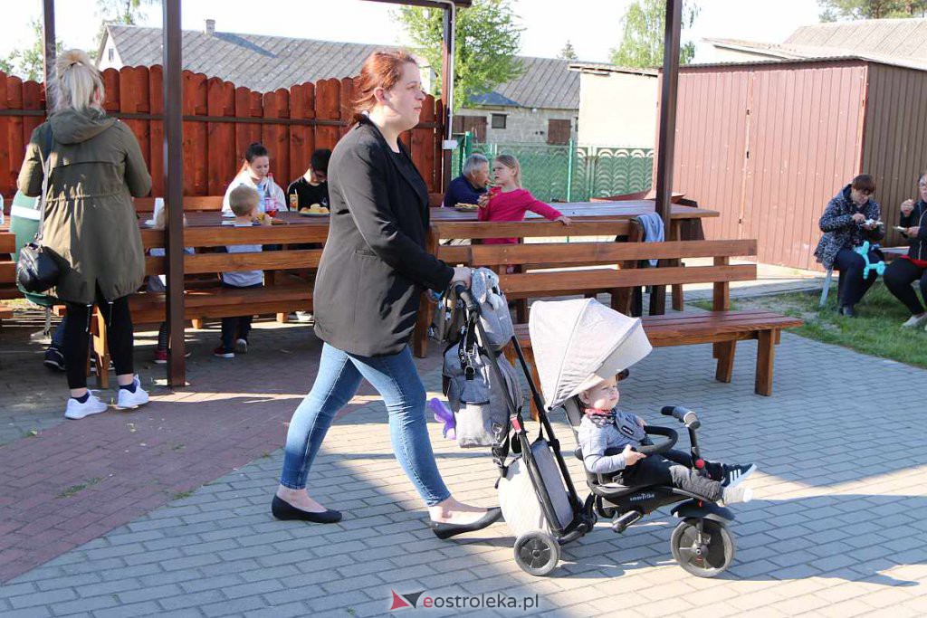 Festyn “Seniorzy dzieciom” w Durlasach [01.06.2022] - zdjęcie #63 - eOstroleka.pl
