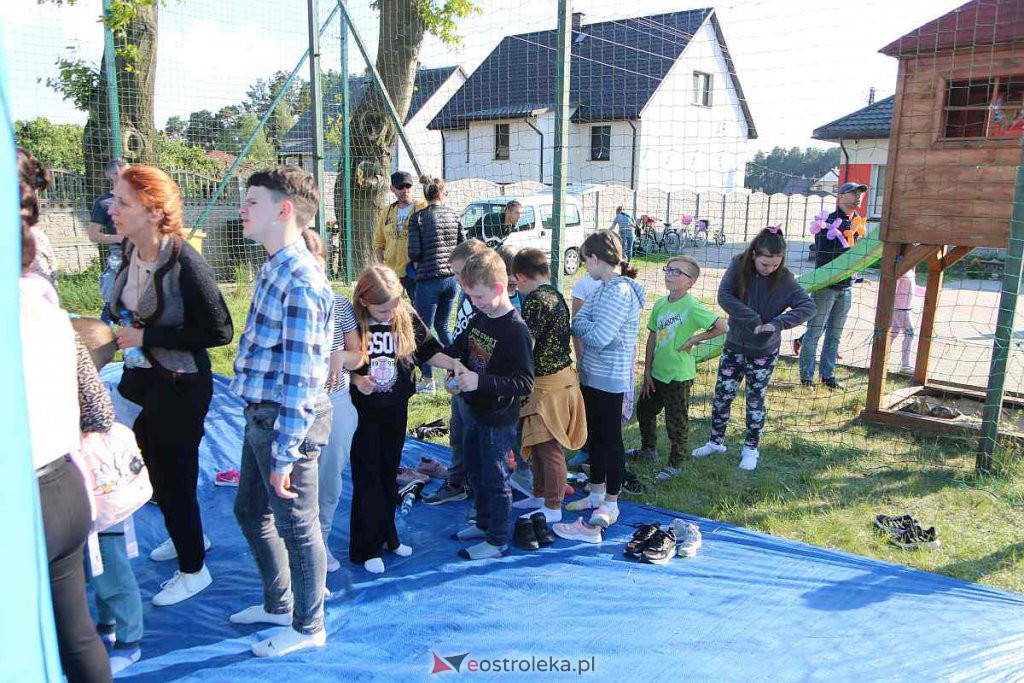 Festyn “Seniorzy dzieciom” w Durlasach [01.06.2022] - zdjęcie #3 - eOstroleka.pl