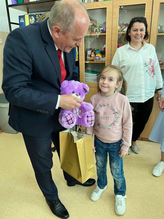 Wizyta Amelki z Ukrainy na Kurpiach [02.06.2022] - zdjęcie #9 - eOstroleka.pl