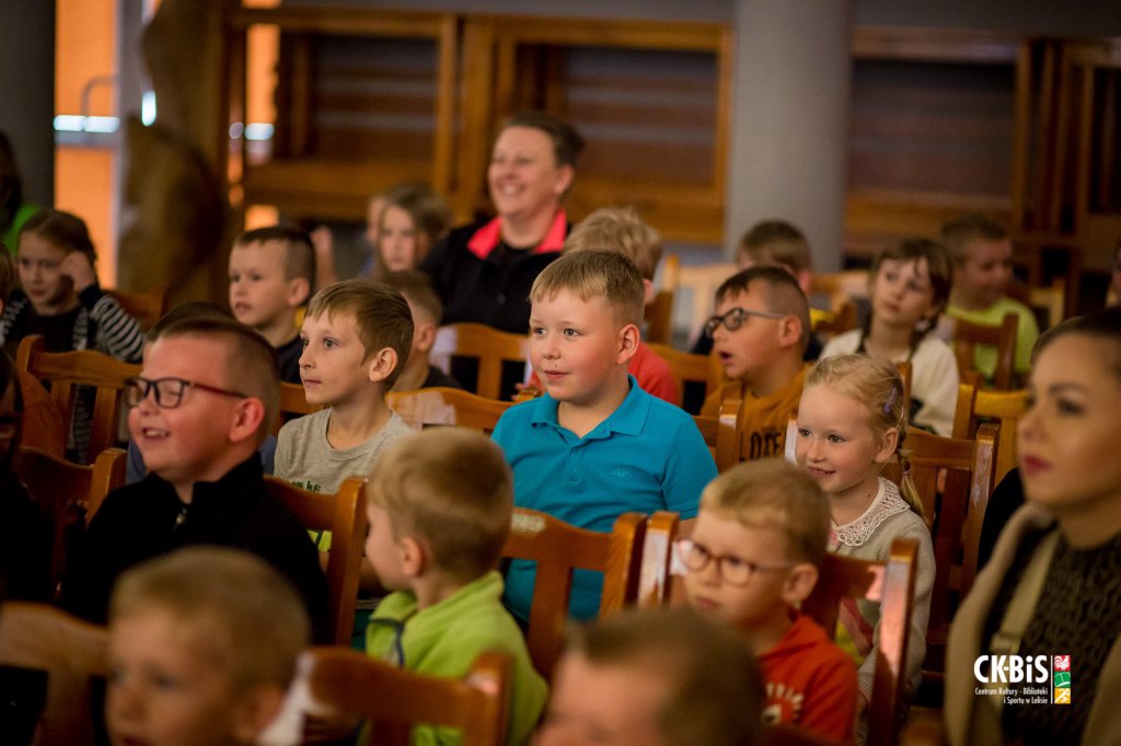 Dzień Dziecka w Lelisie w rytmach akordeonu Michała Sawickiego [2.06.2022] - zdjęcie #6 - eOstroleka.pl