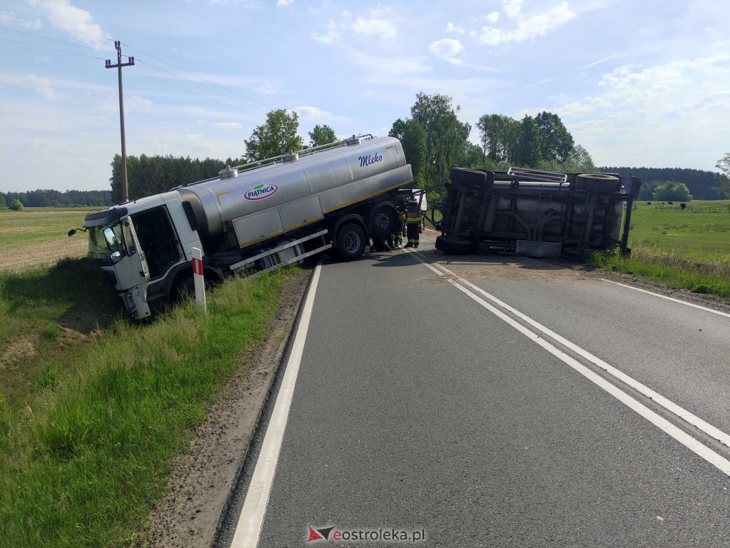 Droga Ostrołęka Przasnysz całkowicie zablokowana. Doszło do wypadku [04.06.2022] - zdjęcie #6 - eOstroleka.pl
