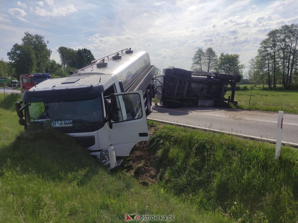 Droga Ostrołęka Przasnysz całkowicie zablokowana. Doszło do wypadku [04.06.2022] - zdjęcie #8 - eOstroleka.pl