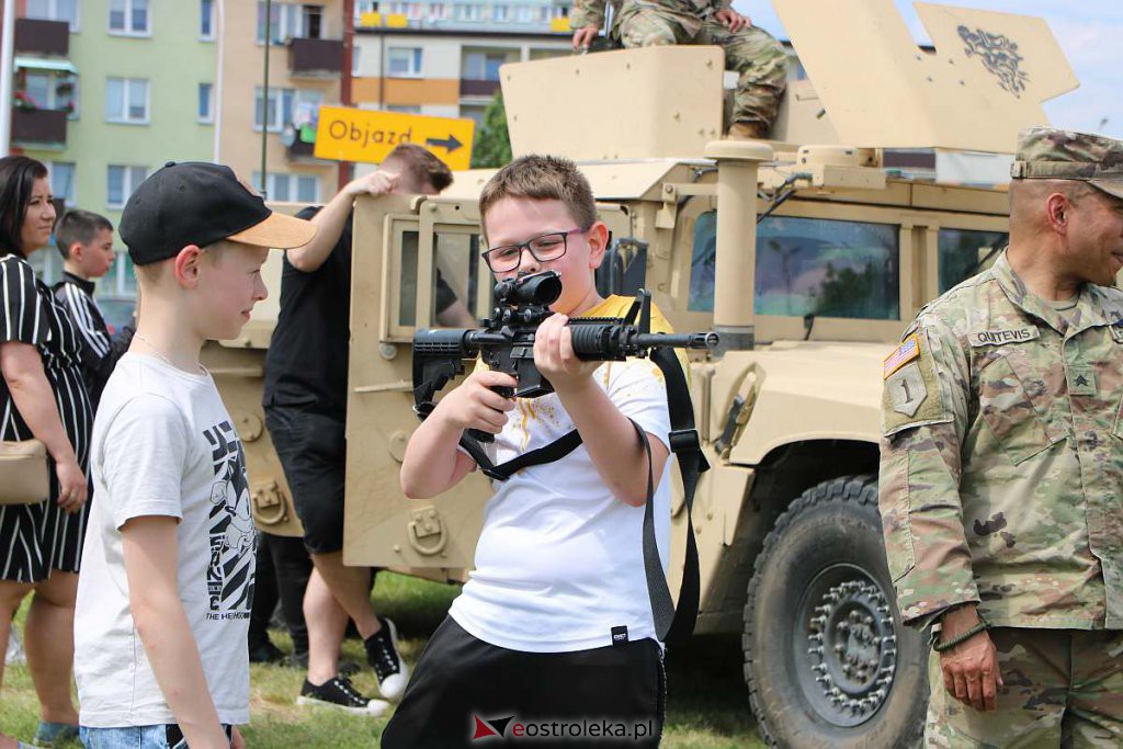 Bursztynowo-wojskowy Dzień Dziecka w Ostrołęce [04.06.2022] - zdjęcie #275 - eOstroleka.pl