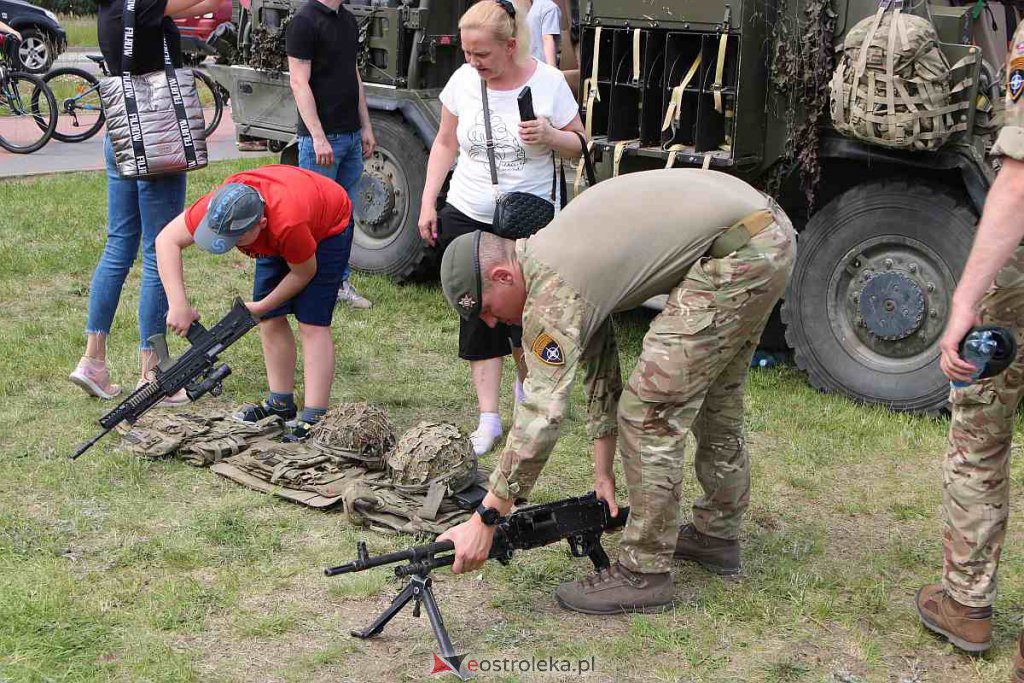 Bursztynowo-wojskowy Dzień Dziecka w Ostrołęce [04.06.2022] - zdjęcie #240 - eOstroleka.pl