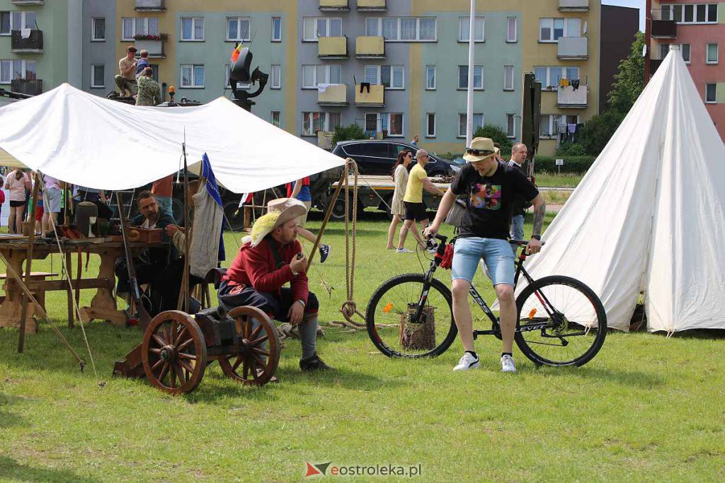 Bursztynowo-wojskowy Dzień Dziecka w Ostrołęce [04.06.2022] - zdjęcie #89 - eOstroleka.pl