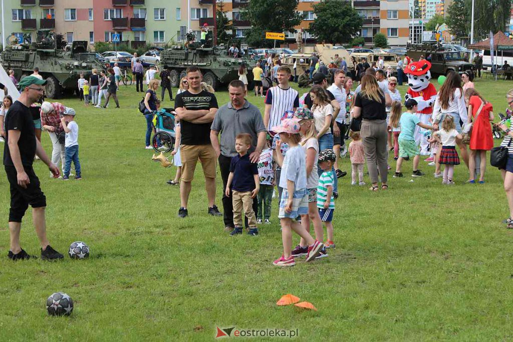 Bursztynowo-wojskowy Dzień Dziecka w Ostrołęce [04.06.2022] - zdjęcie #71 - eOstroleka.pl