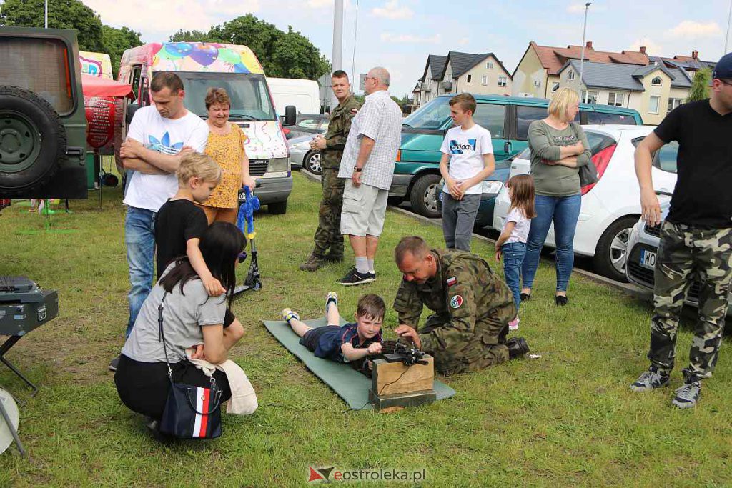 Bursztynowo-wojskowy Dzień Dziecka w Ostrołęce [04.06.2022] - zdjęcie #59 - eOstroleka.pl