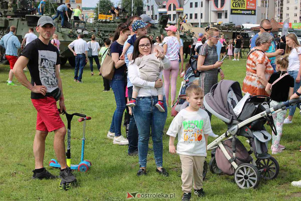 Bursztynowo-wojskowy Dzień Dziecka w Ostrołęce [04.06.2022] - zdjęcie #194 - eOstroleka.pl