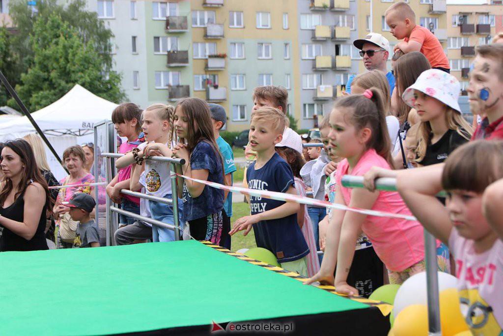 Bursztynowo-wojskowy Dzień Dziecka w Ostrołęce [04.06.2022] - zdjęcie #135 - eOstroleka.pl