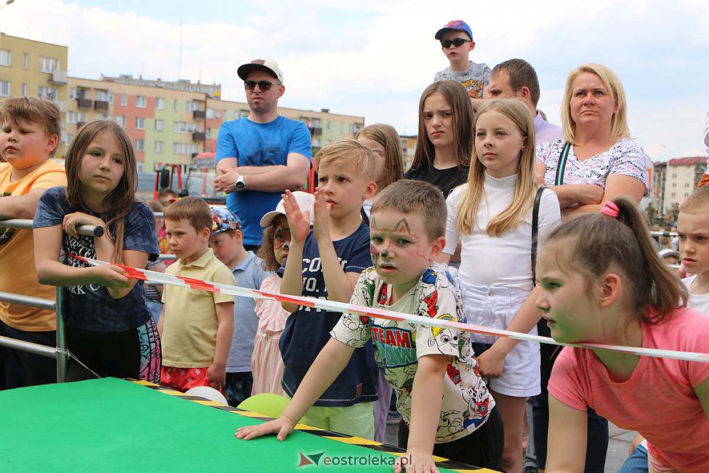 Bursztynowo-wojskowy Dzień Dziecka w Ostrołęce [04.06.2022] - zdjęcie #35 - eOstroleka.pl
