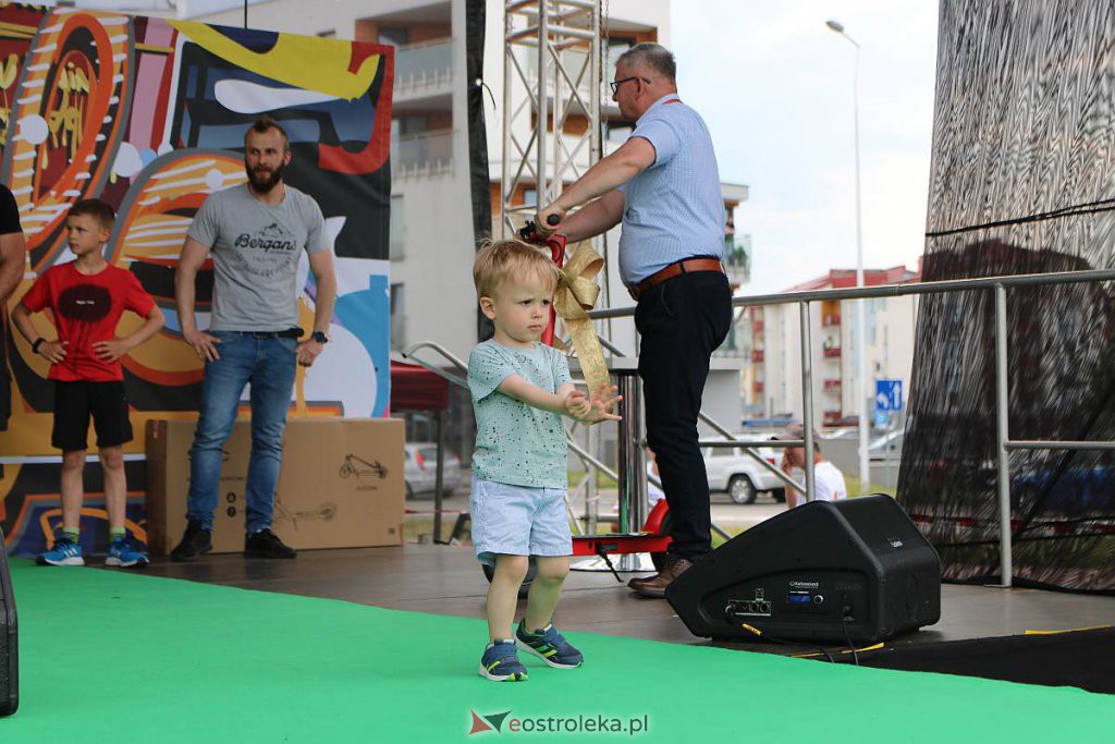 Bursztynowo-wojskowy Dzień Dziecka w Ostrołęce [04.06.2022] - zdjęcie #24 - eOstroleka.pl