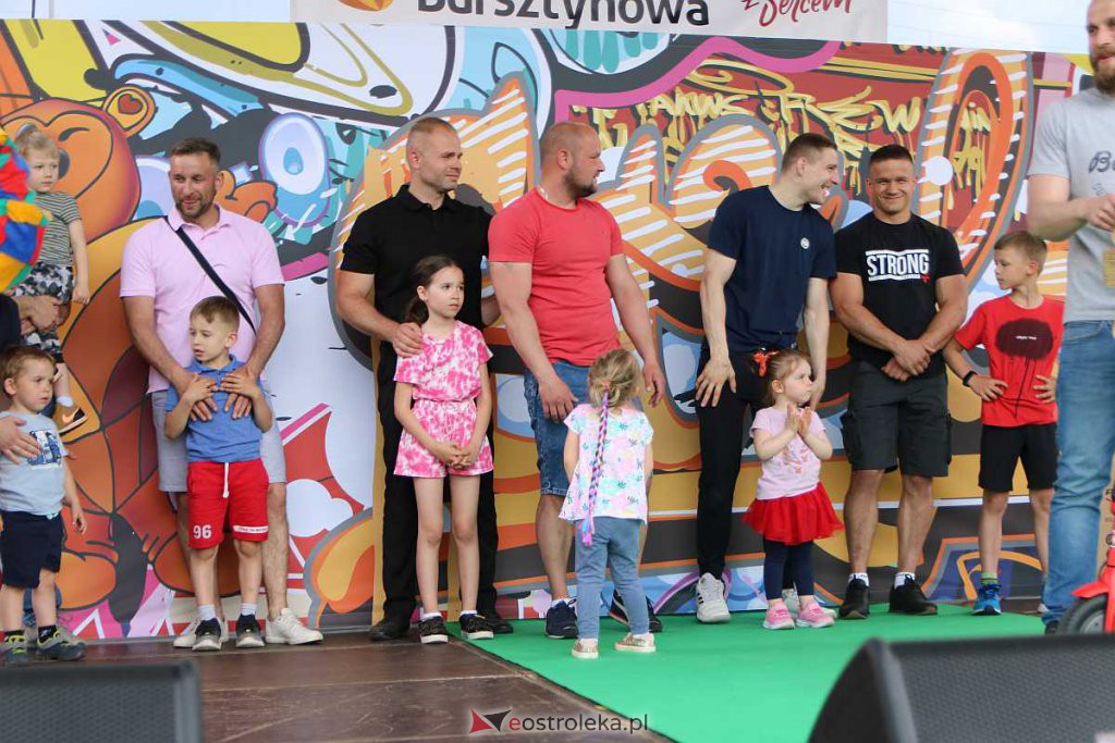 Bursztynowo-wojskowy Dzień Dziecka w Ostrołęce [04.06.2022] - zdjęcie #20 - eOstroleka.pl