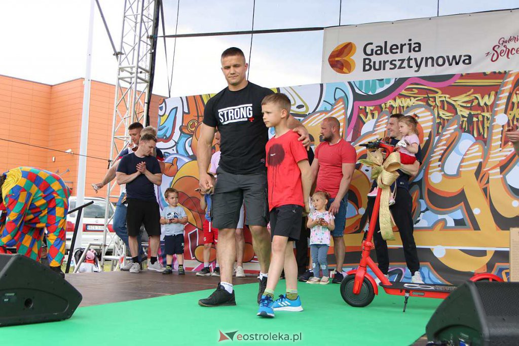 Bursztynowo-wojskowy Dzień Dziecka w Ostrołęce [04.06.2022] - zdjęcie #13 - eOstroleka.pl