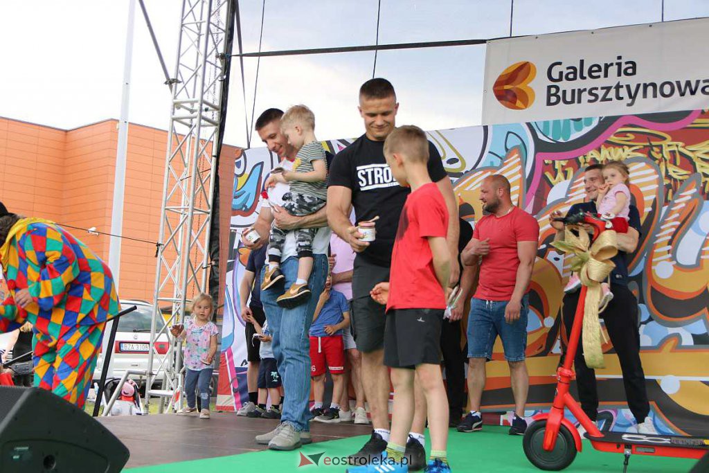 Bursztynowo-wojskowy Dzień Dziecka w Ostrołęce [04.06.2022] - zdjęcie #8 - eOstroleka.pl
