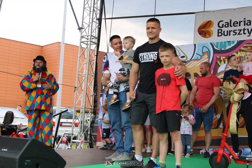 Bursztynowo-wojskowy Dzień Dziecka w Ostrołęce [04.06.2022] - zdjęcie #4 - eOstroleka.pl