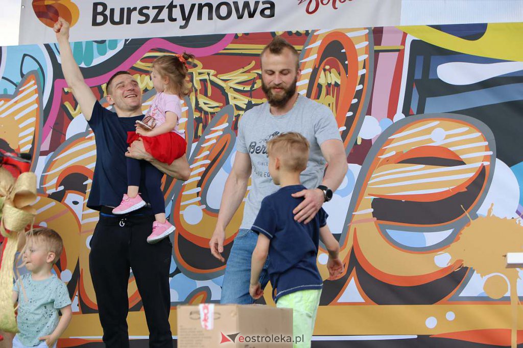 Bursztynowo-wojskowy Dzień Dziecka w Ostrołęce [04.06.2022] - zdjęcie #2 - eOstroleka.pl