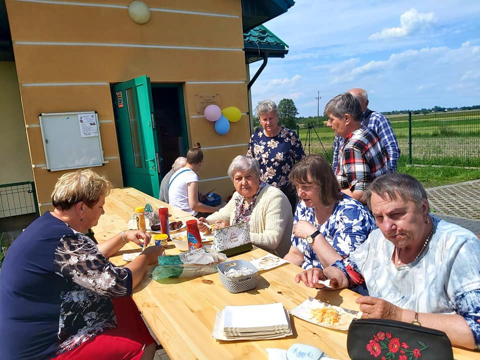 Festyn rodzinny z KGW w Brzeźnie [4.06.2022] - zdjęcie #4 - eOstroleka.pl