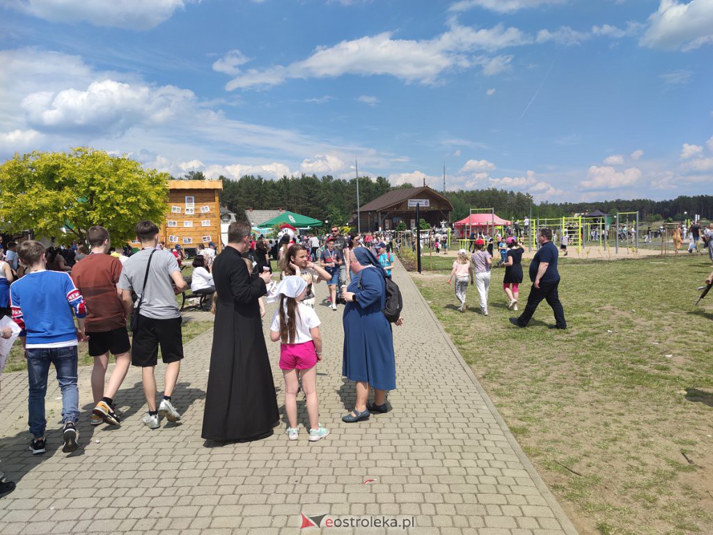 Diecezjalny Dzień Dziecka w Kurpiowskiej Krainie [05.06.2022] - zdjęcie #7 - eOstroleka.pl