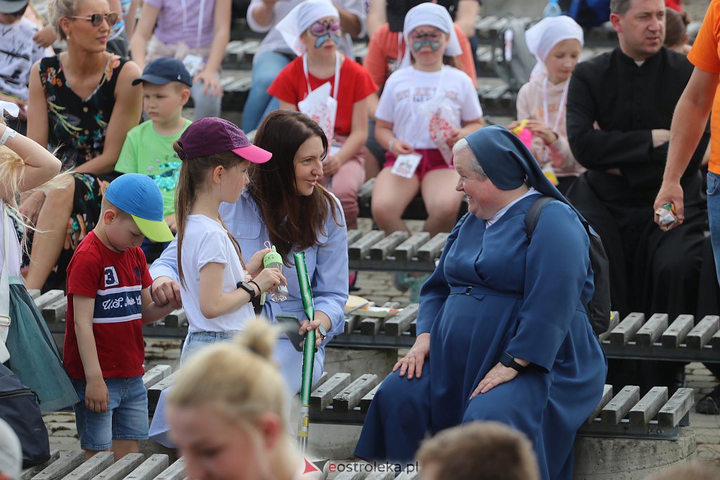 Diecezjalny Dzień Dziecka w Kurpiowskiej Krainie [05.06.2022] - zdjęcie #90 - eOstroleka.pl
