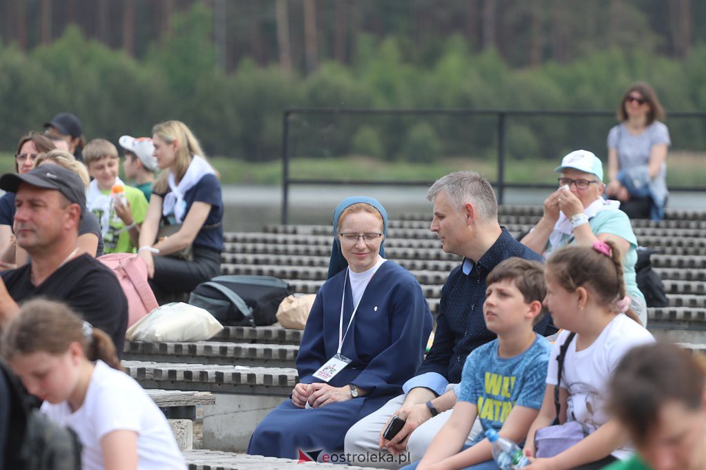 Diecezjalny Dzień Dziecka w Kurpiowskiej Krainie [05.06.2022] - zdjęcie #33 - eOstroleka.pl