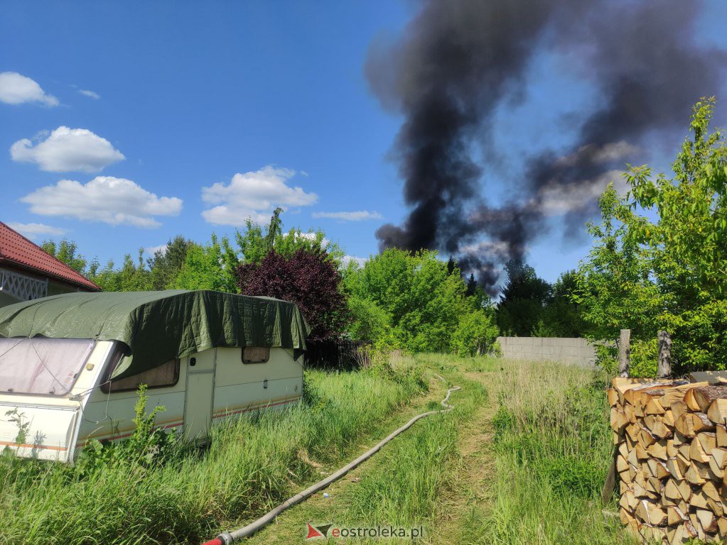 Pożar przy Chomiczej w Ostrołęce [05.06.2022] - zdjęcie #4 - eOstroleka.pl