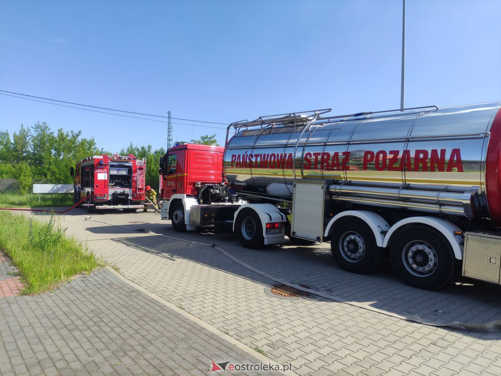 Pożar przy Chomiczej w Ostrołęce [05.06.2022] - zdjęcie #8 - eOstroleka.pl