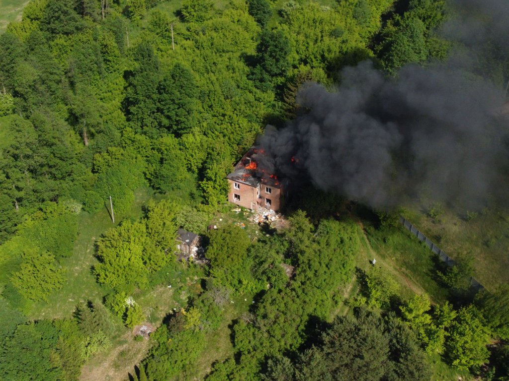 Pożar przy Chomiczej w Ostrołęce [05.06.2022] - zdjęcie #23 - eOstroleka.pl