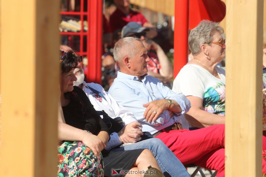 Ostrołęcki Chór Kameralny w tężni w Rzekuniu [05.06.2022] - zdjęcie #27 - eOstroleka.pl