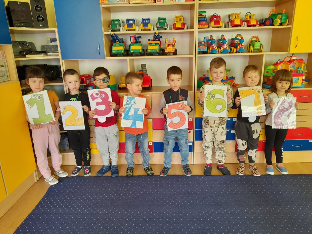 Ostrołęckie przedszkole zrealizowało program mFundacji „Rosnę z matematyką” [07.06.2022] - zdjęcie #2 - eOstroleka.pl