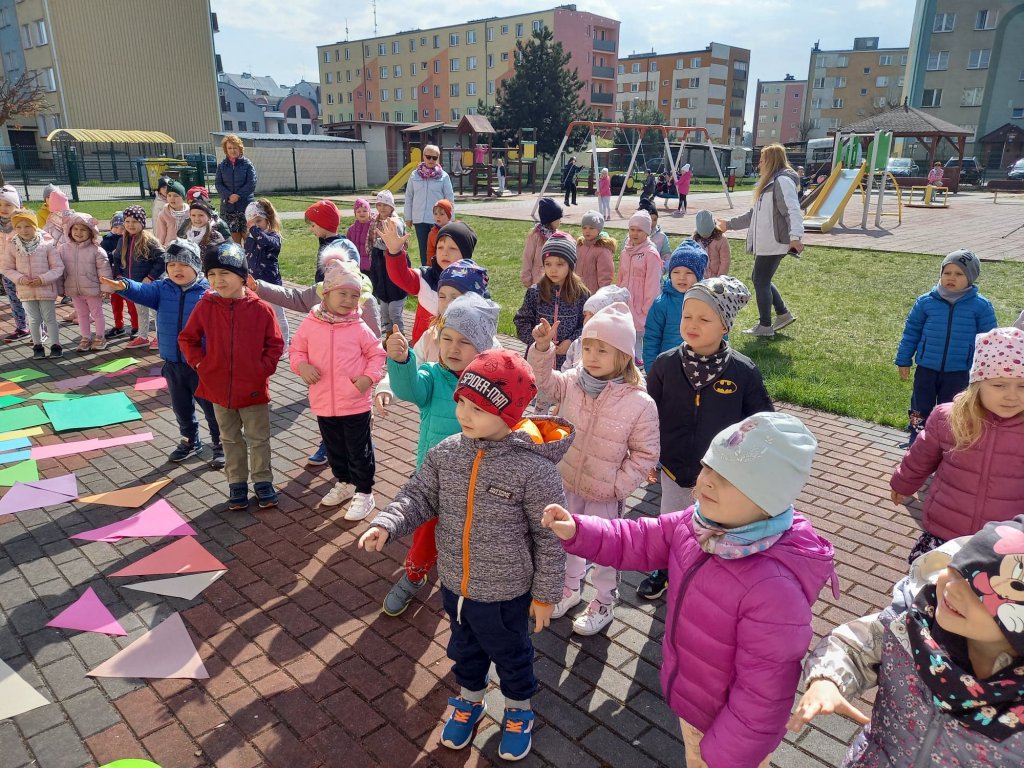 Ostrołęckie przedszkole zrealizowało program mFundacji „Rosnę z matematyką” [07.06.2022] - zdjęcie #32 - eOstroleka.pl