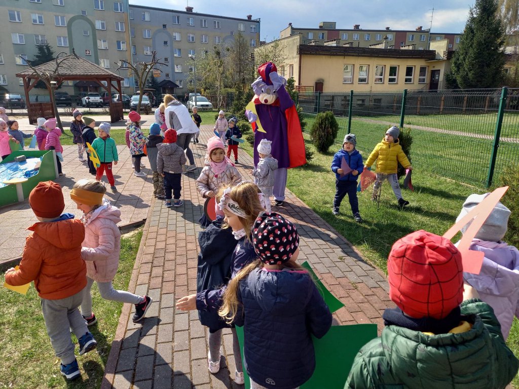 Ostrołęckie przedszkole zrealizowało program mFundacji „Rosnę z matematyką” [07.06.2022] - zdjęcie #30 - eOstroleka.pl
