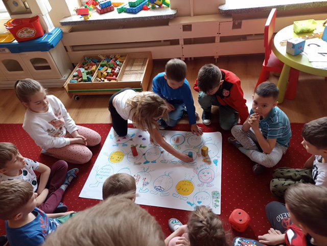 Ostrołęckie przedszkole zrealizowało program mFundacji „Rosnę z matematyką” [07.06.2022] - zdjęcie #22 - eOstroleka.pl