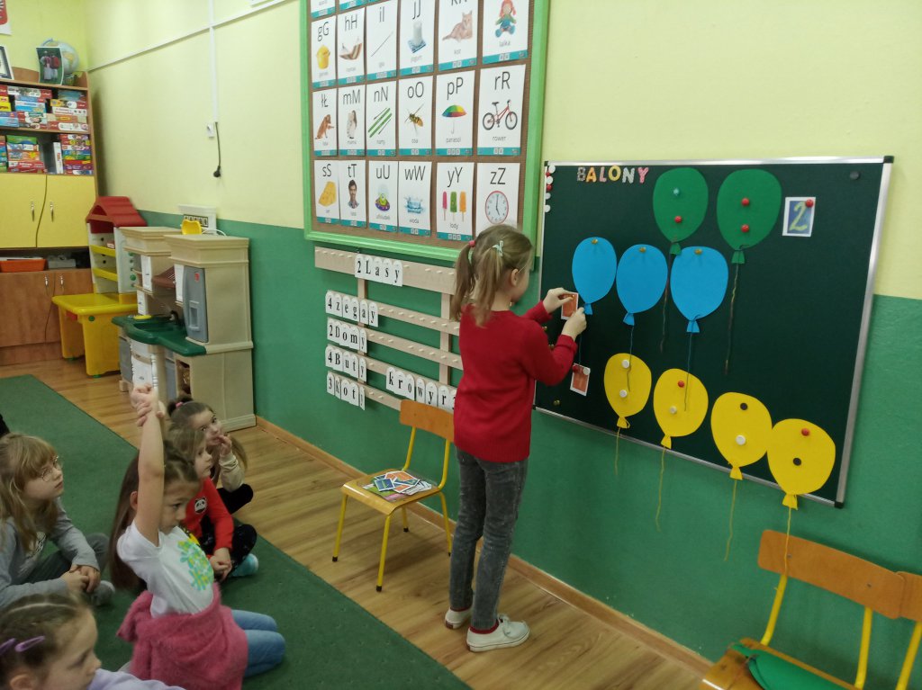 Ostrołęckie przedszkole zrealizowało program mFundacji „Rosnę z matematyką” [07.06.2022] - zdjęcie #17 - eOstroleka.pl