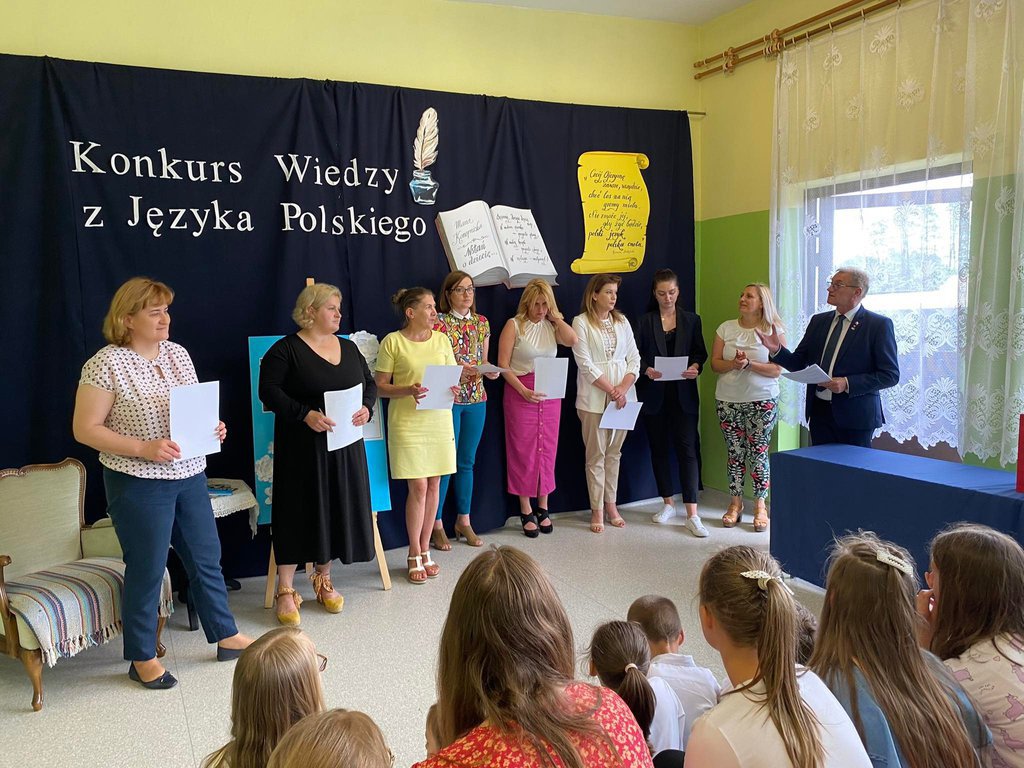 Konkurs Wiedzy z Języka Polskiego w Szkole Podstawowej SIGiE - zdjęcie #2 - eOstroleka.pl