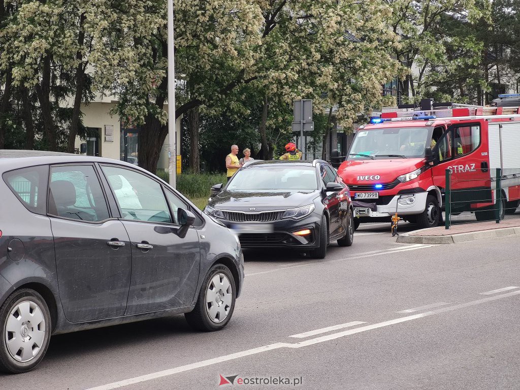 Poważny wypadek w centrum Ostrołęki [08.06.2022] - zdjęcie #6 - eOstroleka.pl