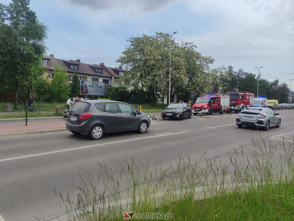 Poważny wypadek w centrum Ostrołęki [08.06.2022] - zdjęcie #12 - eOstroleka.pl