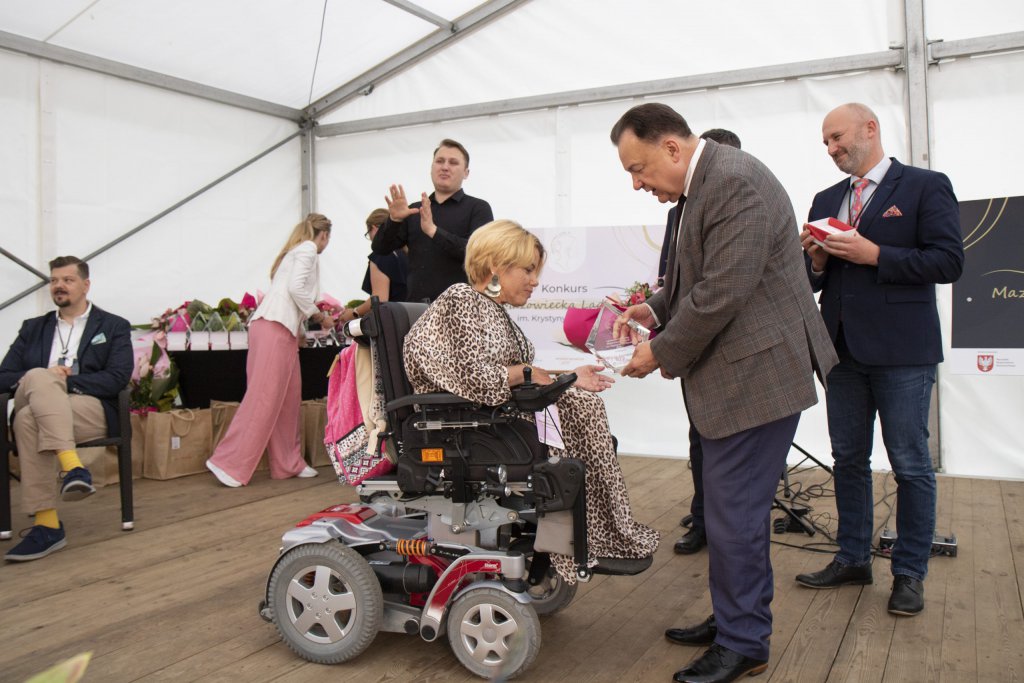 Mazowiecka Lady D. i Mazowiecki Gentleman D. – oto laureaci konkursu dla nieprzeciętnych osób z niepełnosprawnościami - zdjęcie #37 - eOstroleka.pl