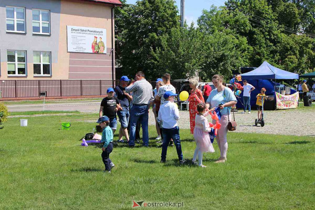 Piknik trzeźwościowy w Myszyńcu. Mnóstwo atrakcji i zabawa w rytmie profilaktyki [12.06.2022] - zdjęcie #21 - eOstroleka.pl