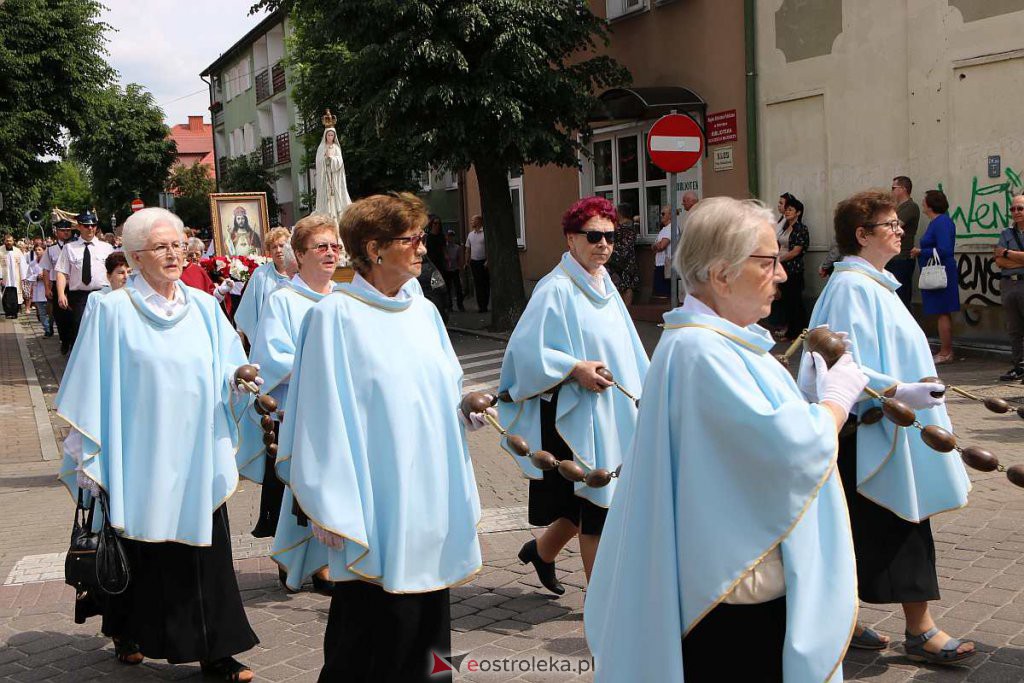 Procesja Bożego Ciała 2022 w sanktuarium pw. św. Antoniego Padewskiego w Ostrołęce [16.06.2022] - zdjęcie #178 - eOstroleka.pl