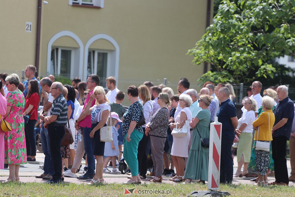 Boże Ciało 2022. Procesja w parafii pw. św. Franciszka z Asyżu [16.06.2022] - zdjęcie #5 - eOstroleka.pl